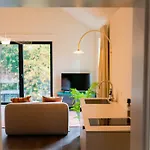 Living - Designer - Scandi بيت للعطل *