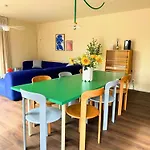 بيت للعطل Living - Designer - Scandi *