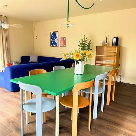 Holiday home Living - Designer - Scandi *